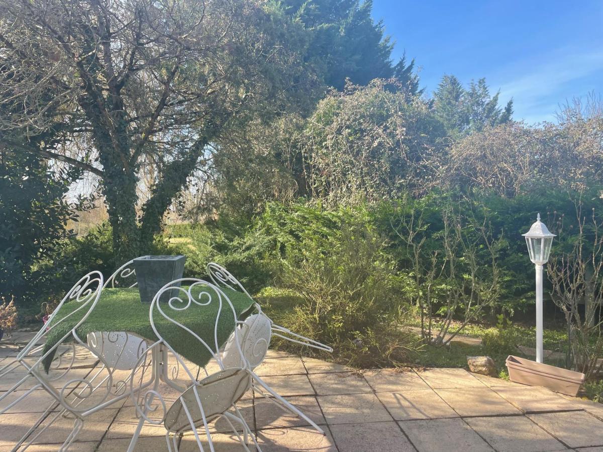 Un Petit Coin De Paradis Bressolles  Εξωτερικό φωτογραφία